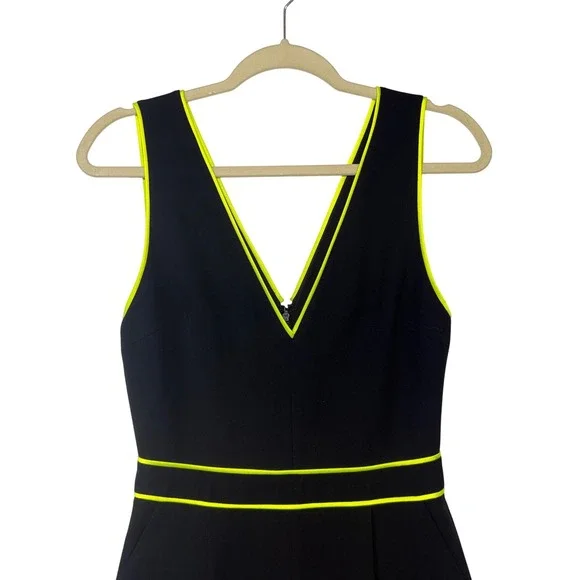 Alice + Olivia Black Neon Yellow Piping V-Neck Sleeveless Jumpsuit Size 4 - Picture 4 of 13